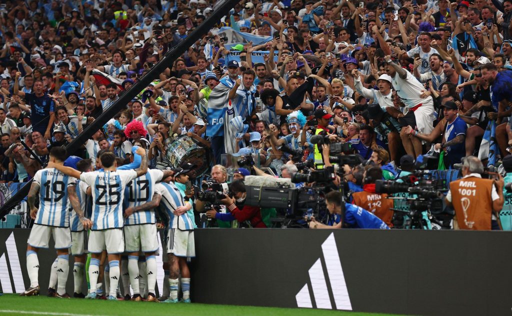 Timnas Argentina Hina Inggris dan Brasil Dalam Perayaan ke Final