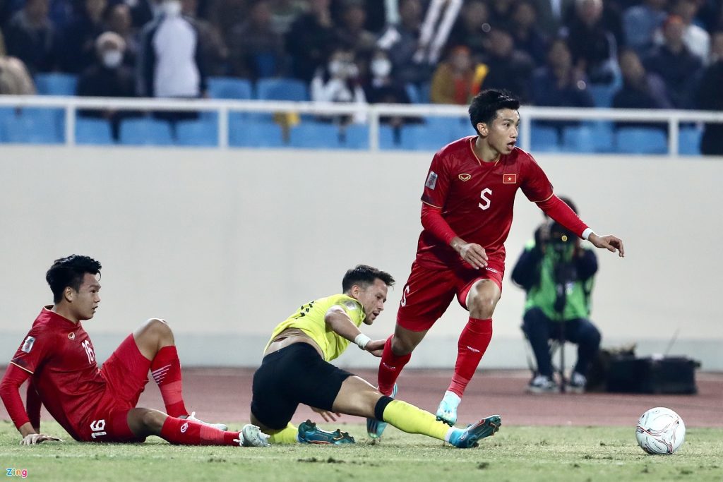 Doan Van Hau Vietnam vs Malaysia Piala AFF 2022 - Zing News 2