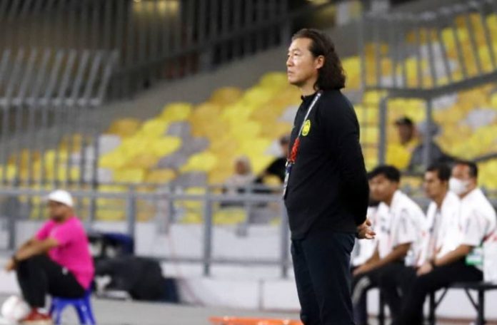 Kim Pan-gon, pelatih timnas Malaysia vs Laos, Piala AFF 2022 - Facebook FAM