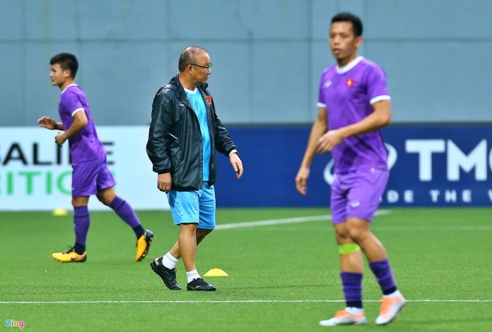 Park Hang-seo Latihan Vietnam vs Singapura Piala AFF 2022 - Zing News