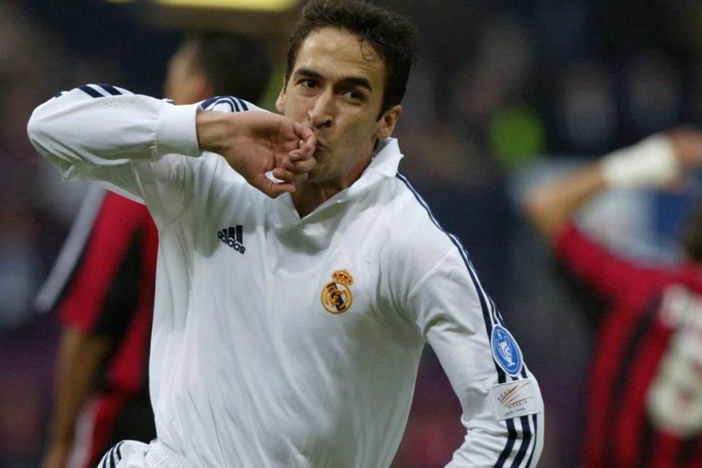 Raul Gonzalez, Pemain Legenda Real Madrid - UEFA