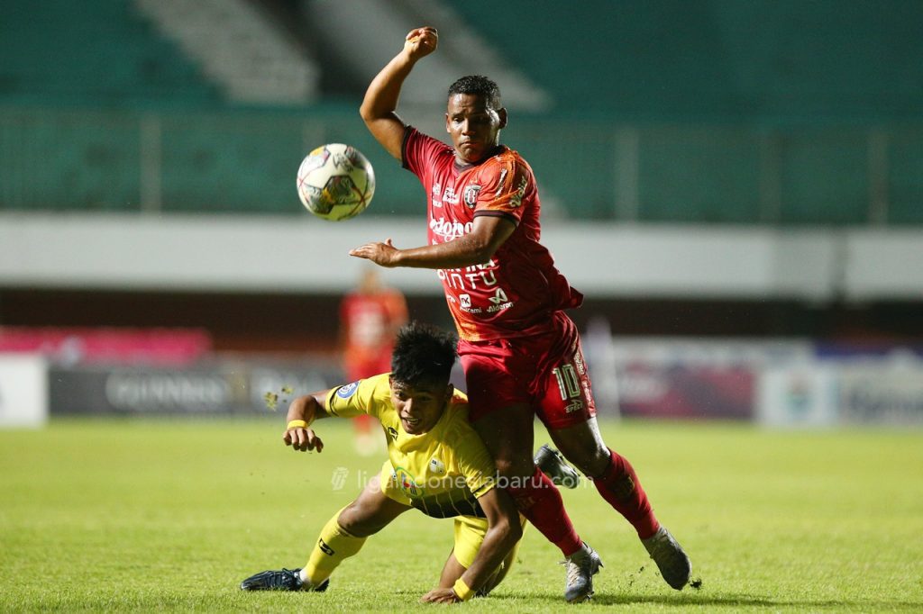 Bali United vs Barito Putera - Liga Indonesia Baru