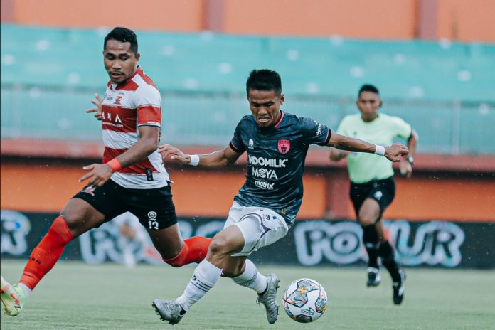 Madura United vs Persita Tangerang, Liga 1 - Persita