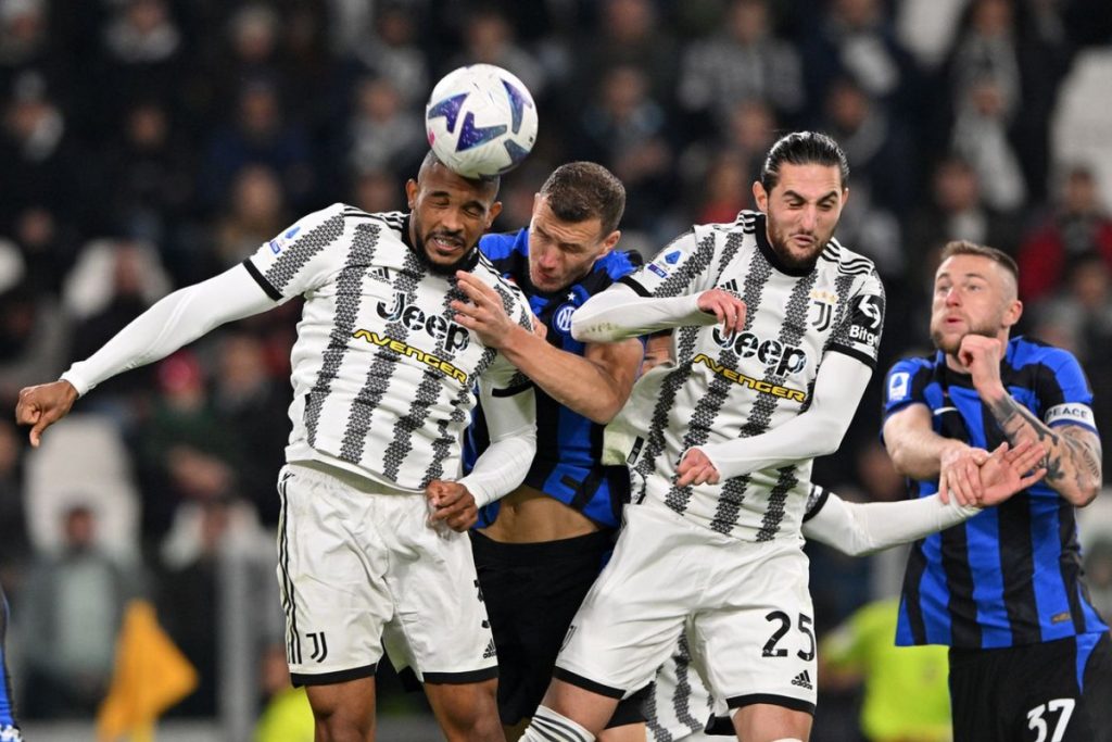 Inter vs Juventus, Liga Italia - Blackwhitereadallover
