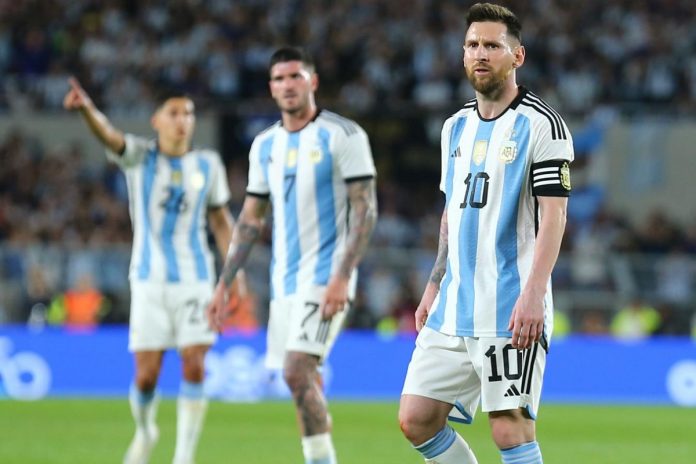 Messi, Argentina vs Curacao - El Grafico