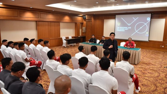 Erick Thohir menyampaikan wejangan ke pemain Timnas Indonesia U-22 - PSSI