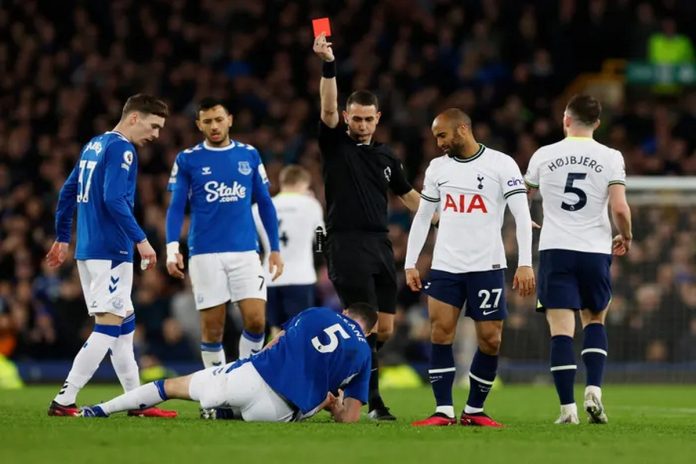 Everton vs Tottenham Hotspur kartu merah Lucas Moura - Getty Image