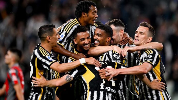 Selebrasi Pemain Juventus usai bobol gawang Cremonese - Juventus