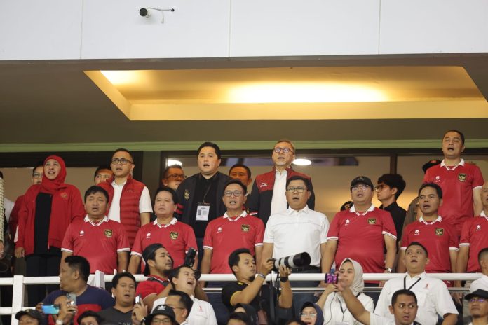Ketua Umum PSSI Erick Thohir saat menyaksikan laga Timnas Indonesia vs Palestina di GBT - PSSI